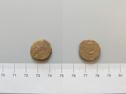Cleopatra y la vida real detrás del mito 7 Moneda antigua con el retrato de Cleopatra VII